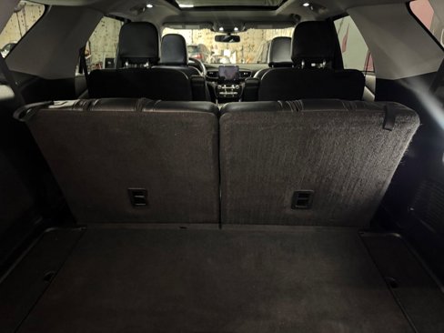 Used 2021 Ford Explorer Limited w/ Equipment Group 301A image 24