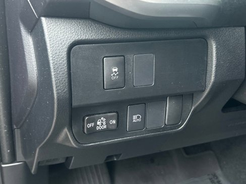 Used 2022 Toyota Tacoma SR5 image 31