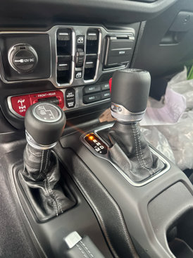 New 2025 Jeep Wrangler Unlimited Rubicon 392 image 25
