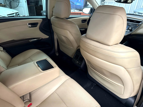 Used 2018 Toyota Avalon Limited w/ Carpet Mat Package image 60