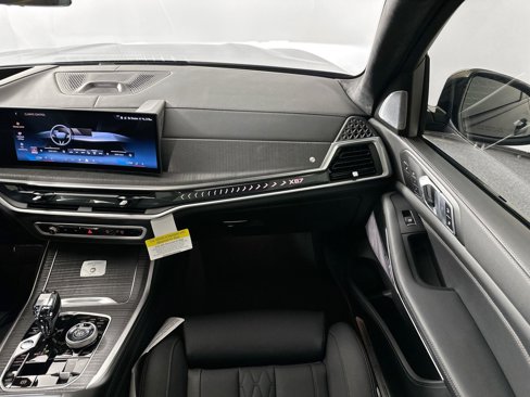 New 2026 BMW ALPINA XB7 image 27