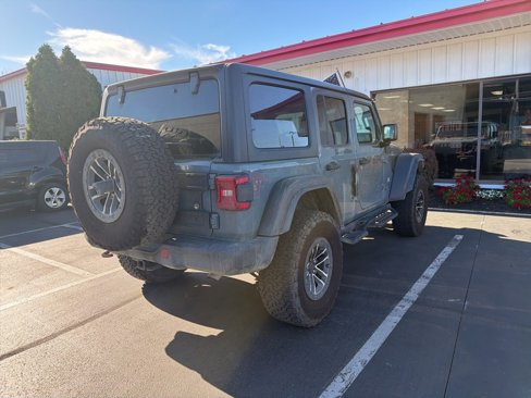 Certified 2024 Jeep Wrangler Unlimited Rubicon w/ XTREMEE 35" Tire Package image 7