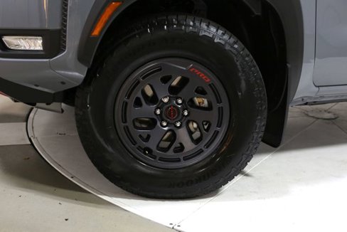 New 2026 Nissan Frontier PRO-4X image 2