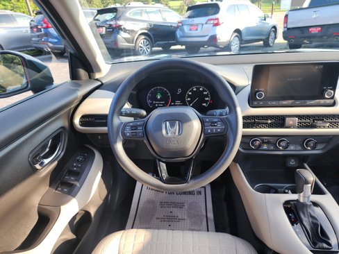 Used 2025 Honda HR-V LX image 9