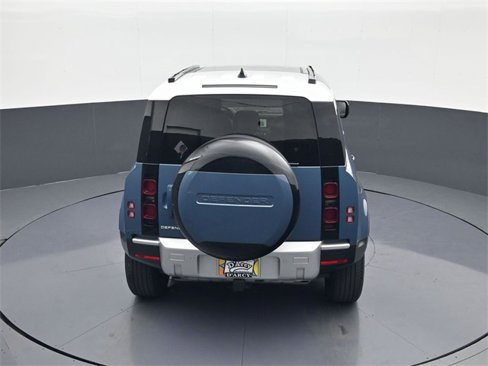Used 2024 Land Rover Defender 110 S image 18