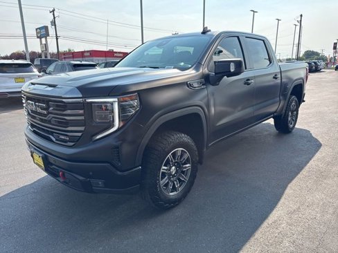 Used 2024 GMC Sierra 1500 AT4 w/ Technology Package image 5