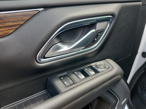 Certified 2022 Chevrolet Suburban High Country image 35
