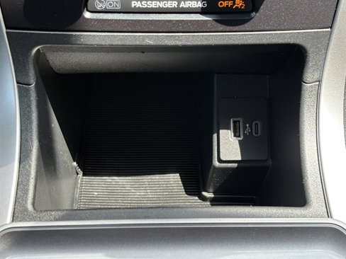 Used 2024 Ford Edge SEL image 35