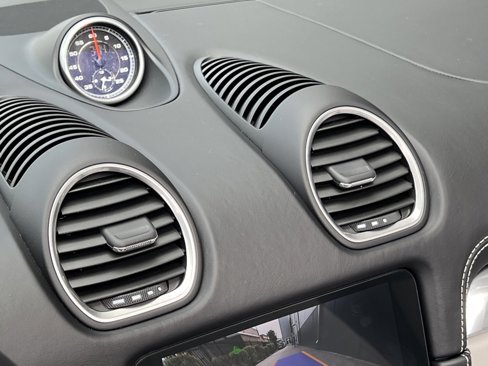 Used 2025 Porsche 718 Boxster GTS image 17