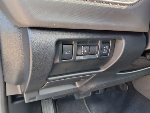 Used 2025 Subaru Forester Sport image 17