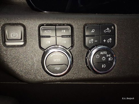 Certified 2023 GMC Sierra 1500 SLT w/ SLT Convenience Package image 35