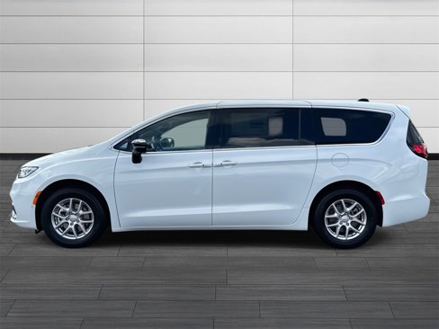 New 2026 Chrysler Pacifica Select image 7