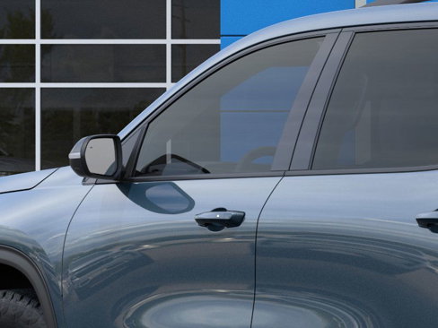 New 2026 Chevrolet Traverse Z71 w/ Driver Confidence Package image 12