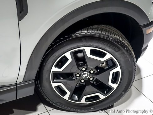 Used 2024 Ford Bronco Sport Outer Banks image 13