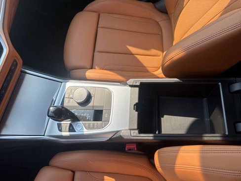 Used 2022 BMW 330e xDrive w/ Driving Assistance Package image 21