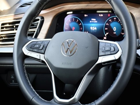New 2026 Volkswagen Atlas SE image 21