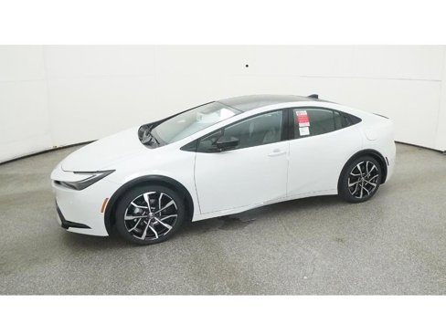 New 2026 Toyota Prius Plug-In Hybrid image 2