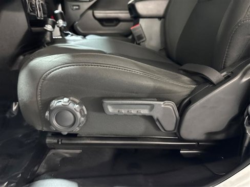 Used 2023 Jeep Wrangler Unlimited w/ 8.4" Radio Group image 19