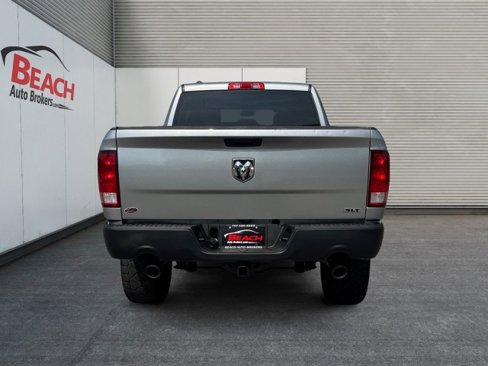 Used 2021 RAM 1500 Classic SLT image 7