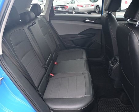 Used 2022 Volkswagen Taos SE image 17