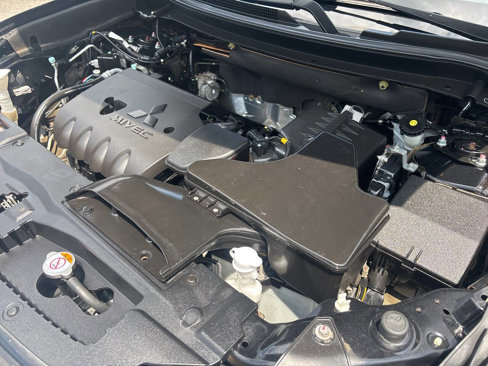 Used 2017 Mitsubishi Outlander ES image 43