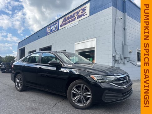 Used 2022 Volkswagen Jetta SE image 1