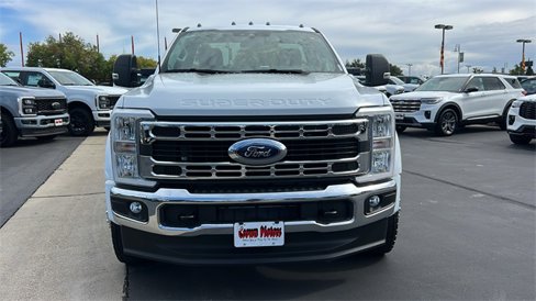 New 2026 Ford F450 XLT image 8