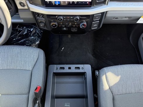 New 2026 Ford F350 XLT image 27