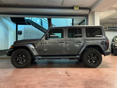 Certified 2021 Jeep Wrangler Unlimited Sahara image 2