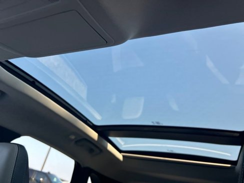 New 2024 Ford Escape SE w/ PHEV Premium Package image 5