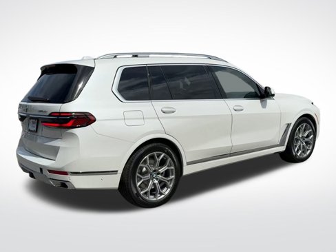 New 2026 BMW X7 xDrive40i w/ Premium Package image 8