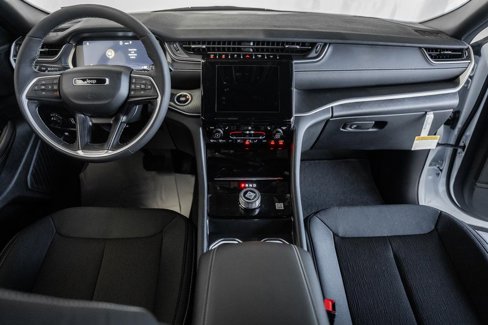 New 2025 Jeep Grand Cherokee L Laredo w/ Luxury Tech Group I image 20