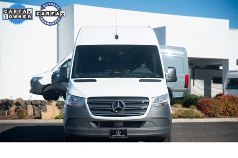 Used 2025 Mercedes-Benz Sprinter 2500 image 2