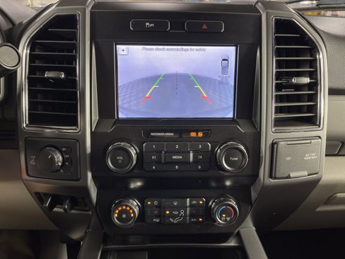 Used 2019 Ford F250 XLT w/ XLT Premium Package image 25