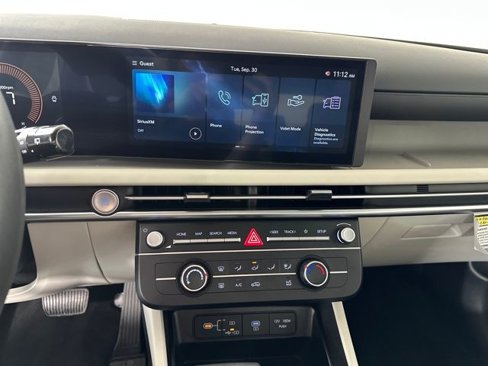 Certified 2025 Hyundai Tucson SE image 50