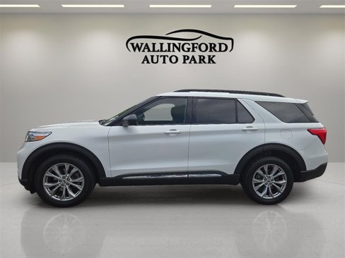 Used 2020 Ford Explorer XLT w/ Equipment Group 202A image 7
