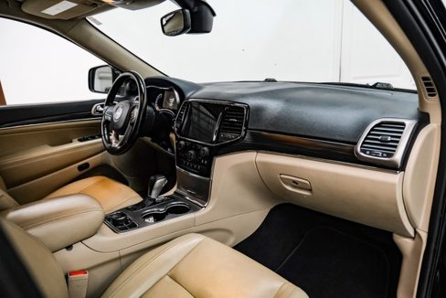 Used 2020 Jeep Grand Cherokee Limited image 18