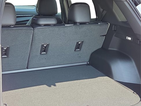 New 2026 Chevrolet Equinox LT w/ Convenience Package II image 8
