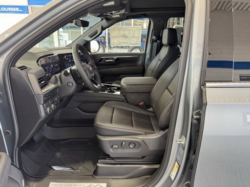 New 2026 Chevrolet Suburban High Country w/ Sun And Tow Package image 8