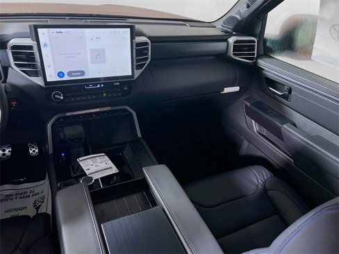 Certified 2025 Toyota Sequoia Platinum image 23