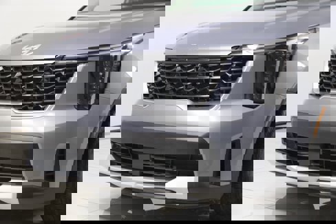 Used 2025 Kia Sorento LX image 50