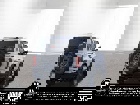 New 2025 Ford Bronco Badlands image 8