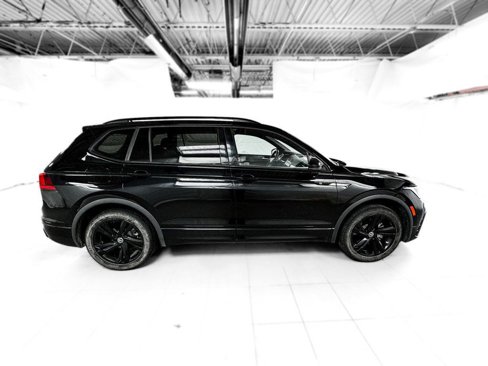 Used 2023 Volkswagen Tiguan SE R-Line image 7