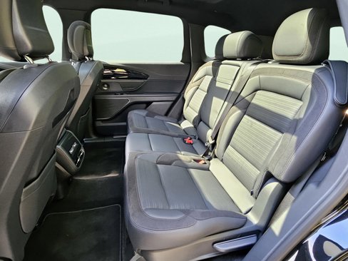 New 2025 Lincoln Nautilus Reserve w/ Jet Appearance Package image 27