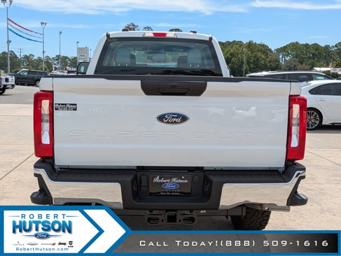 New 2026 Ford F350 4x4 Crew Cab Super Duty image 9
