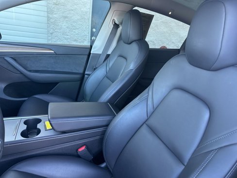 Used 2024 Tesla Model Y Long Range image 9
