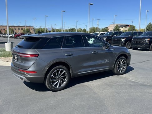 Used 2023 Lincoln Corsair AWD image 11