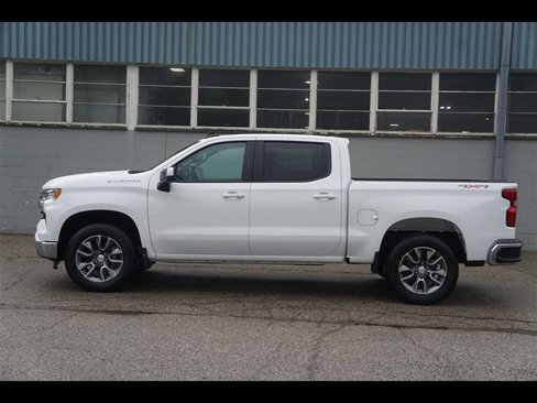 New 2026 Chevrolet Silverado 1500 LT image 2