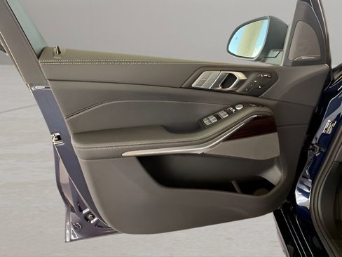 Used 2026 BMW X7 xDrive40i image 29