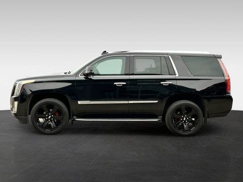 Used 2016 Cadillac Escalade Luxury image 4